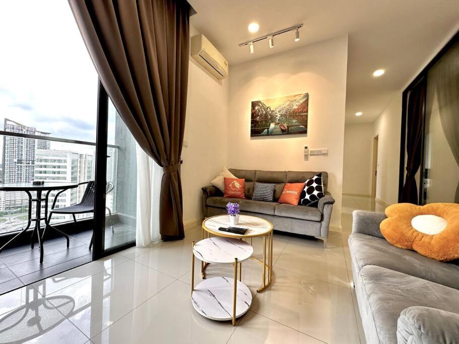 Near Legoland - Spacious Apartment Nusajaya (Iskandar Puteri)